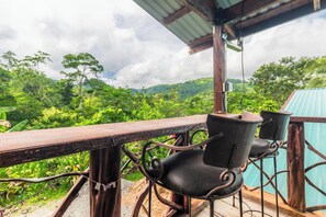Property grounds - Breakfast With Toucans And Monkeys (San Miguel)