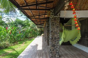 Property grounds - Breakfast With Toucans And Monkeys (San Miguel)