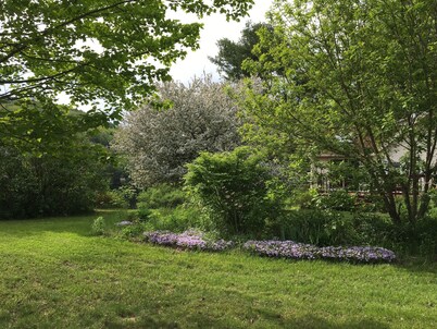 Quiet, beautiful waterfront property on Connecticut river with mountain views!!!