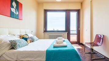 4 camere, ferro/asse da stiro, Wi-Fi gratuito, lenzuola
