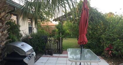 Sparkling Clean Home! Near Beach and Baseball Stadium! 🏟️