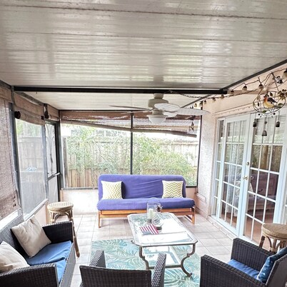 Sparkling Clean Home! Near Beach and Baseball Stadium! 🏟️