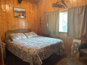 5 bedrooms, desk, iron/ironing board, travel cot - Capitol Reef Country 5 Bed 3 Bath Cabin Home   (Lyman)