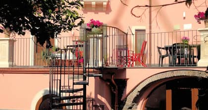 Etna view fully renovated luxury cottage in historical residence