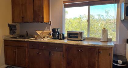 Mesquite Tree Studio - Serene and very Spacious and light.