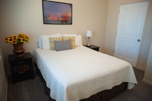 4 habitaciones, tabla de planchar con plancha, wifi y ropa de cama 