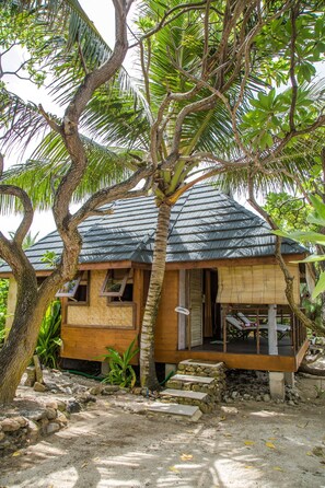 Bungalow Confort, 1 grand lit, vue jardin