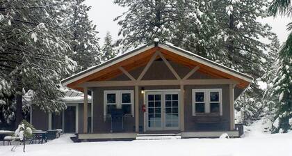 Mt. Shasta - McCloud - 3BR 2. 5 hehtaarin säästä nyt 15% 7 yötä