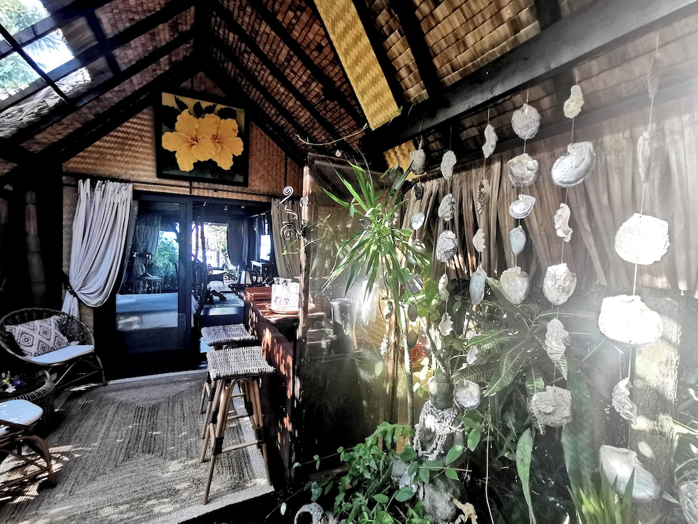 Fenua Mata'i'oa by null