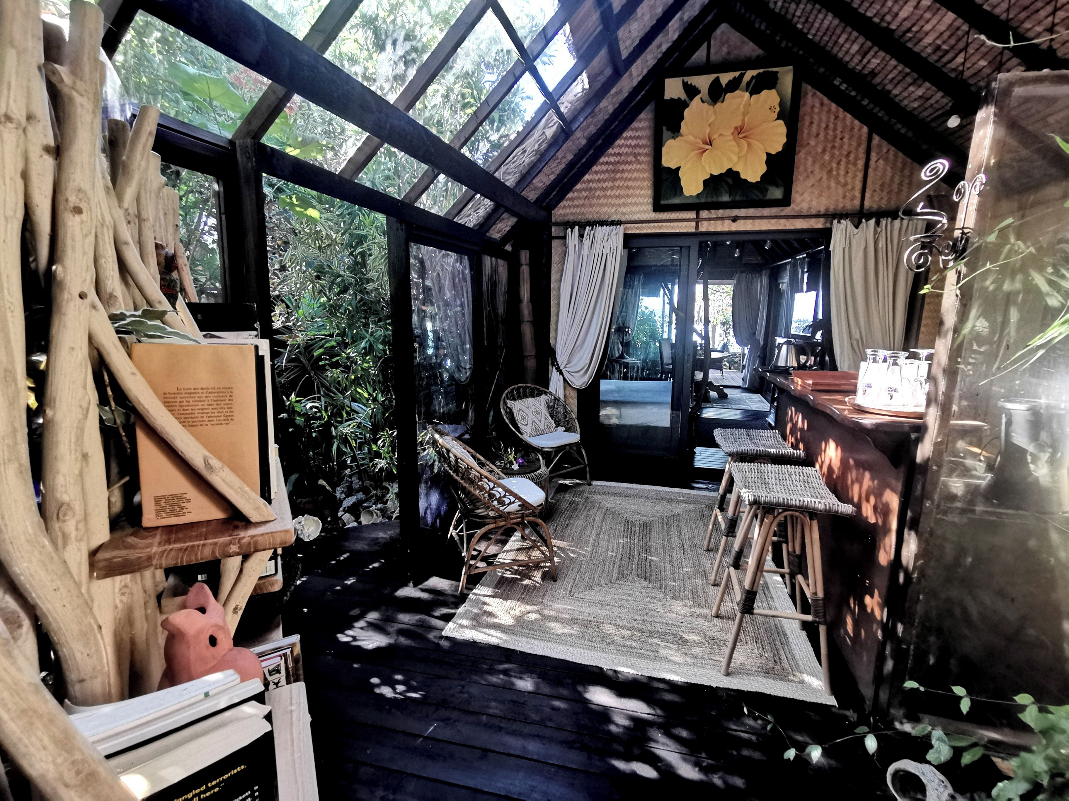 prestige suite, overwater | private kitchen | coffee/tea maker, electric kettle, toaster, mixer