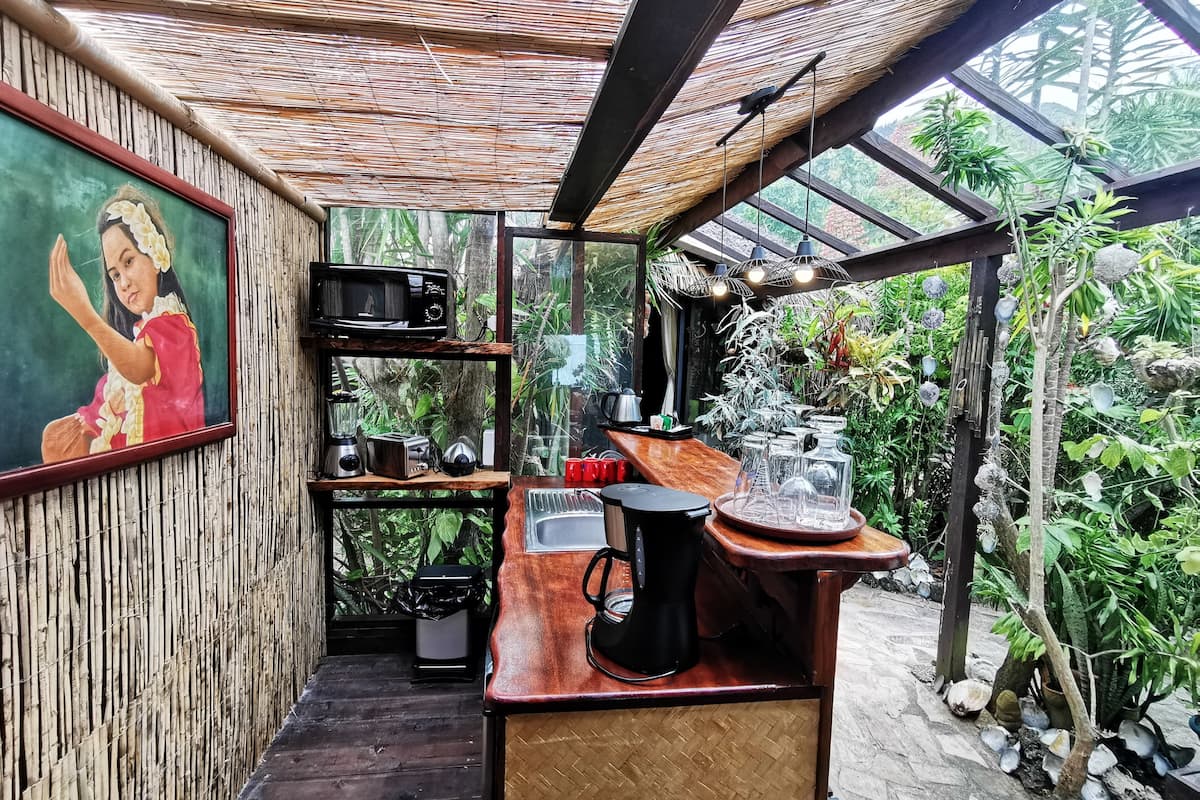 prestige suite, overwater | terrace/patio