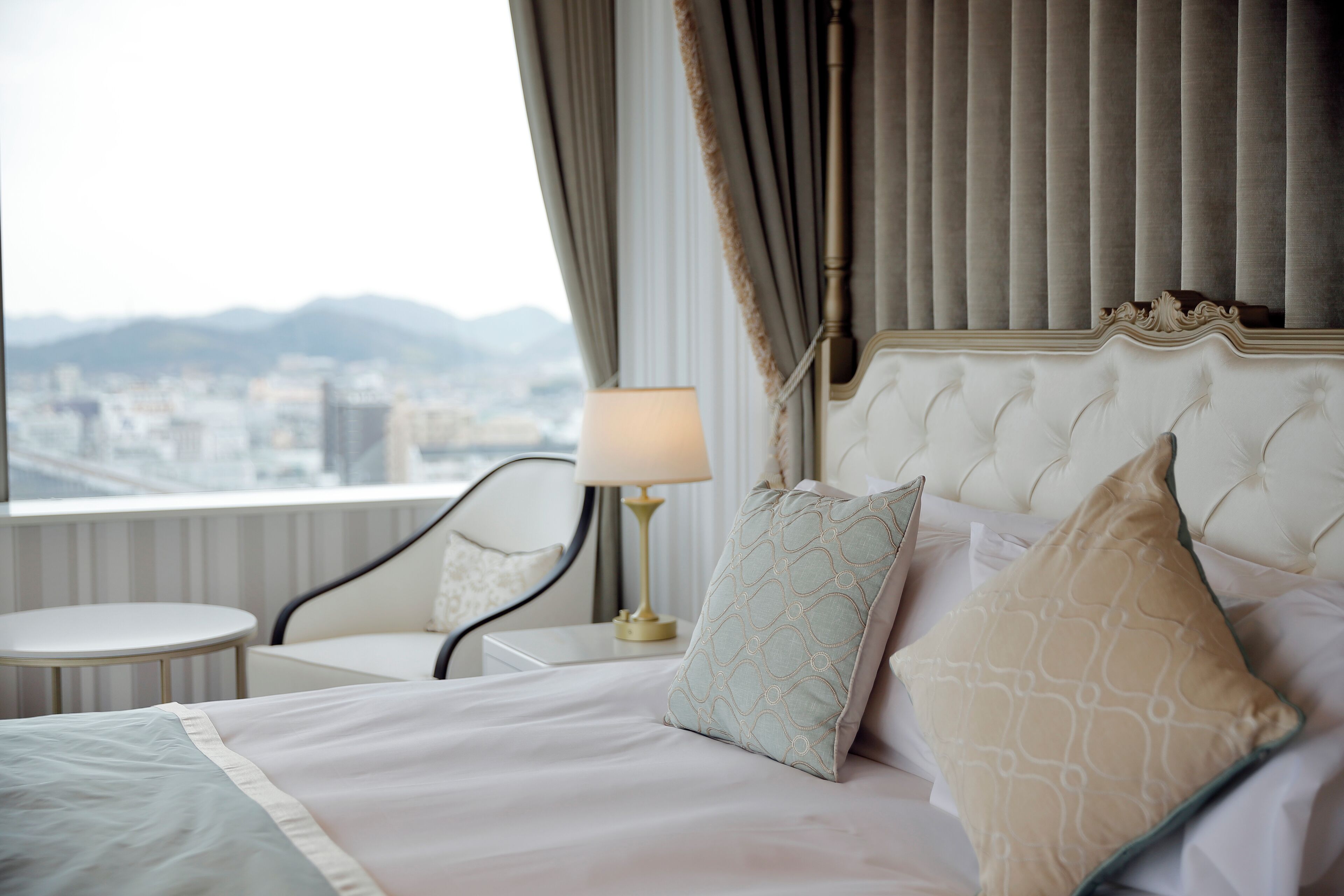 luxury double room, non smoking (with castle view) | in-room safe, blackout curtains, soundproofing, iron/ironing board