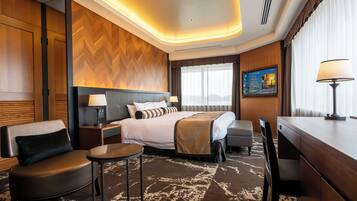 Royal-Zimmer, Nichtraucher (Suite) | Zimmersafe, Verdunkelungsvorhänge, schallisolierte Zimmer