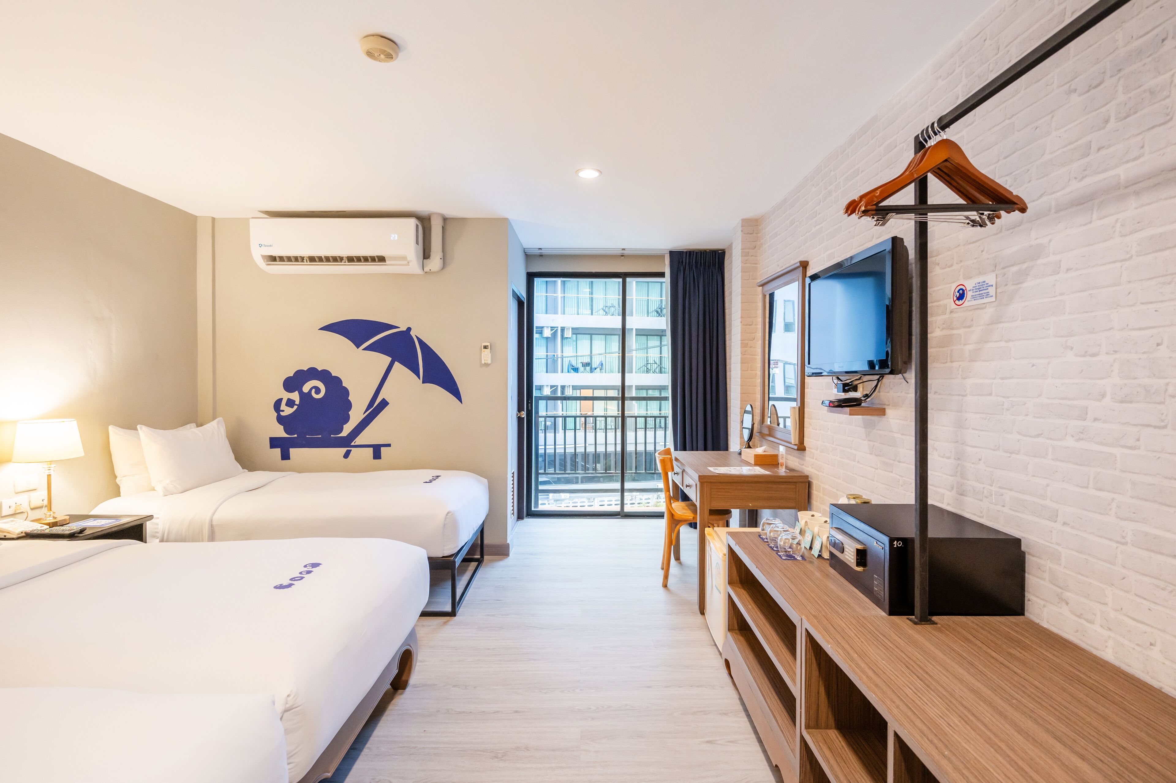 koko family (3 single) | 1 bedroom, in-room safe, desk, free wifi