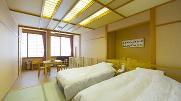 Caixa forta a l'habitació, escriptori i wifi gratuïta