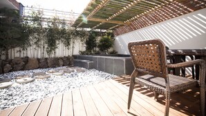 VIP | Terrace/patio