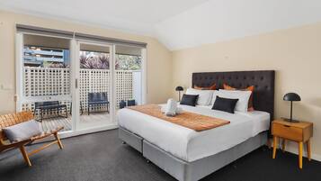 3 Bedroom 2 Bathroom House | 3 bedrooms, iron/ironing board, free cots/infant beds, free WiFi