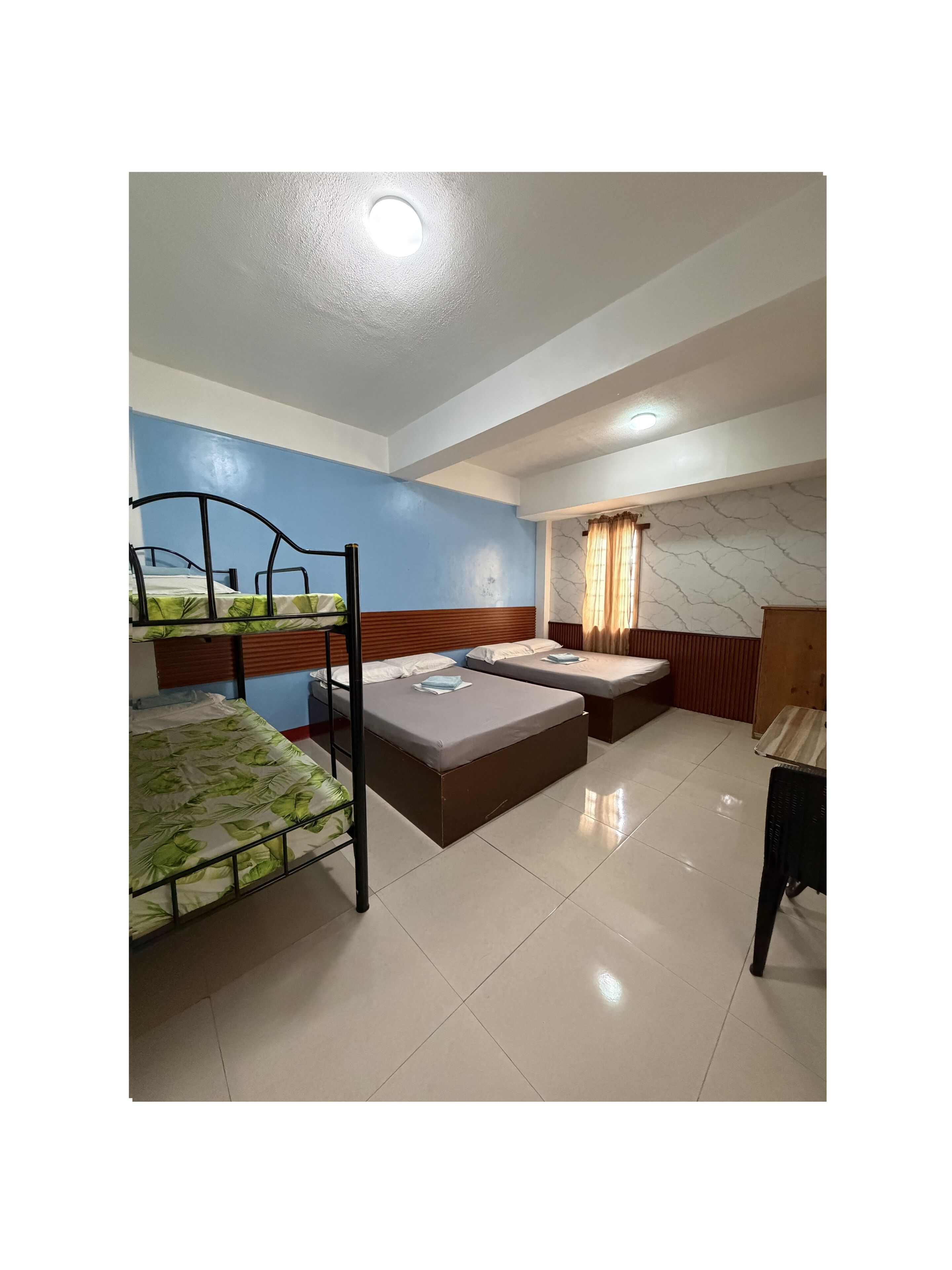 Family Room For 6 Persons, Non Smoking, Private Bathroom | Desk, bed sheets