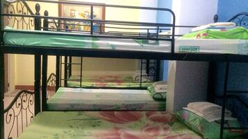 1 bedroom, desk, bed sheets