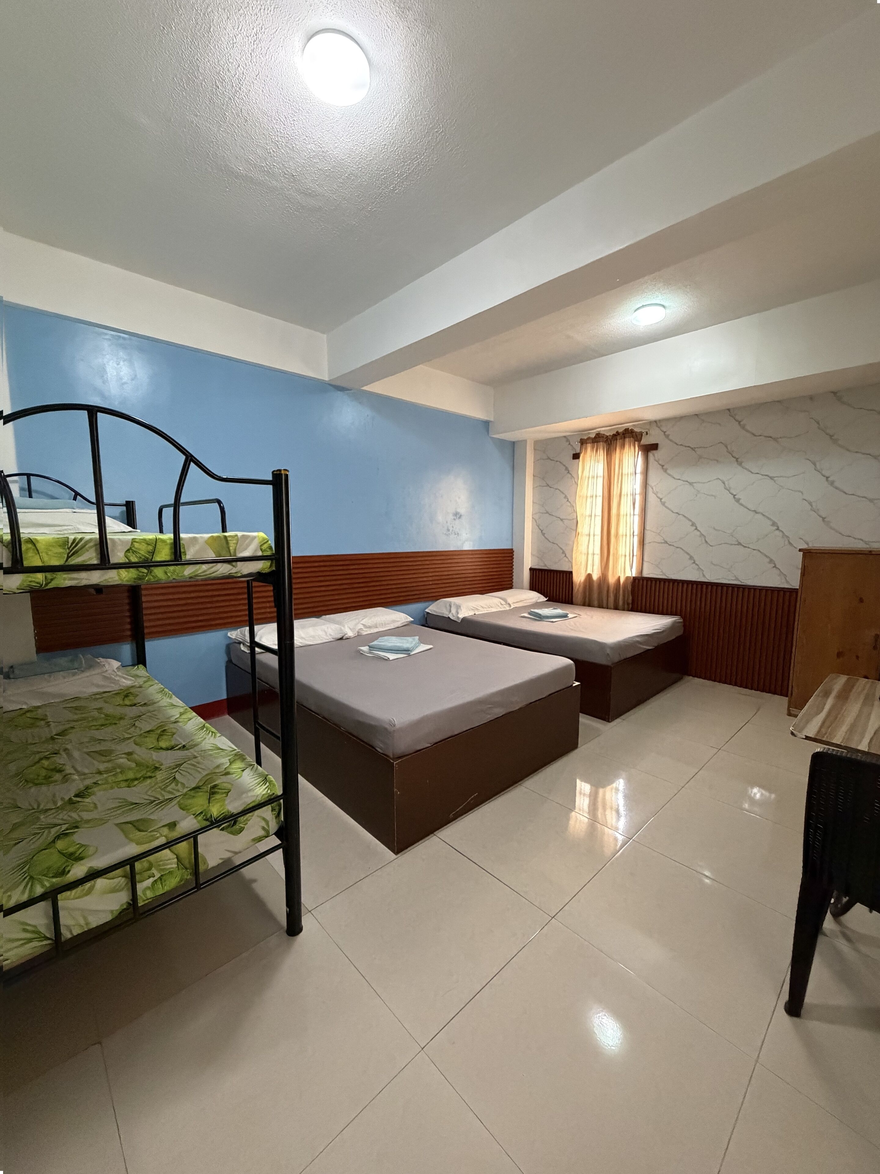 Family Room For 6 Persons, Non Smoking, Private Bathroom | Desk, bed sheets