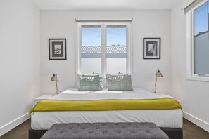 3 Bedroom House with 2 Living Areas and 2 Bathrooms