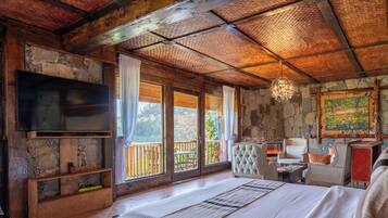 Presidential Room | Premium bedding, minibar, in-room safe, desk