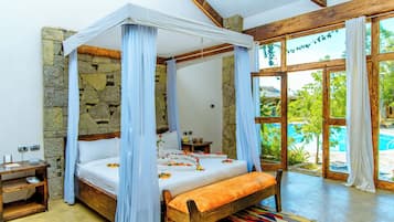 Premium Double Room | Premium bedding, minibar, in-room safe, desk