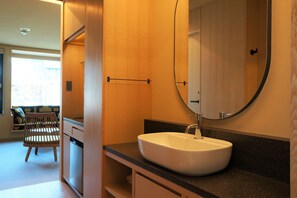 Comfort Twin Room, Non Smoking | Bathroom | Free toiletries, hair dryer, slippers, electronic bidet - Kojinmari (Toyooka)