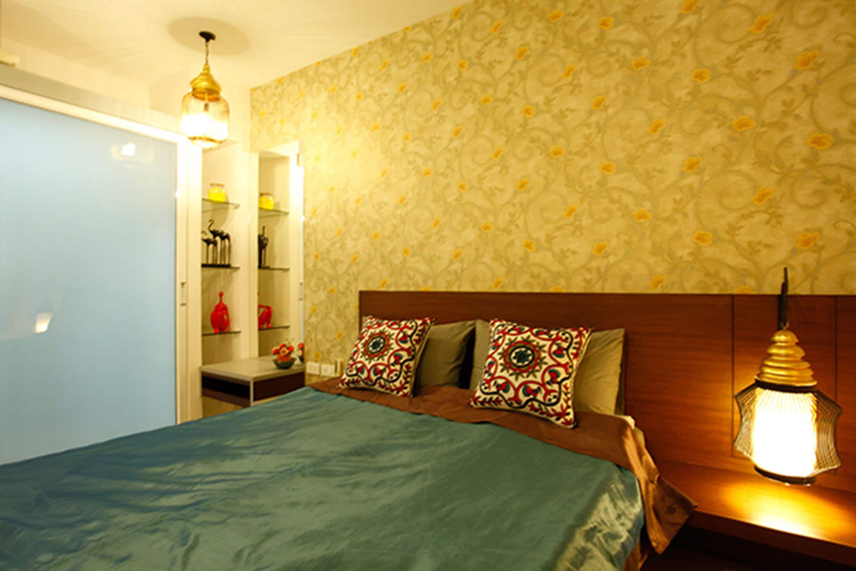 mini room | desk, blackout curtains, free wifi, bed sheets