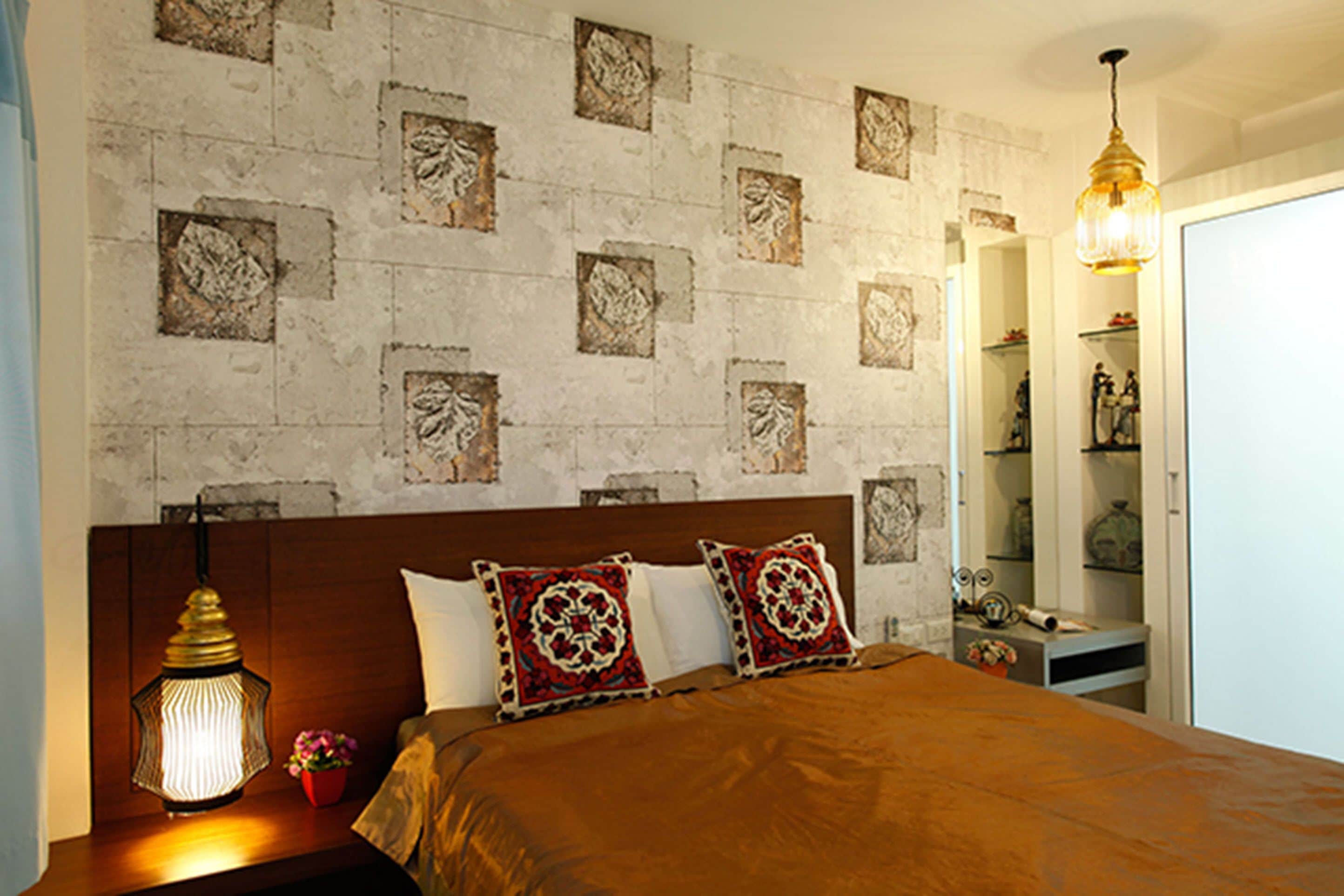 mini room | desk, blackout curtains, free wifi, bed sheets