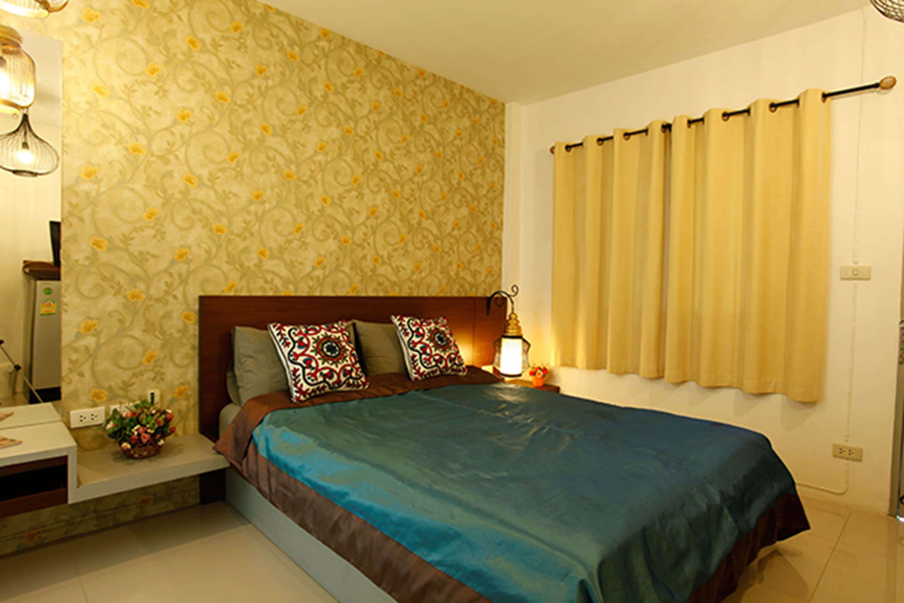 mini room | desk, blackout curtains, free wifi, bed sheets