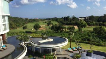 Deluxe Room, 1 King Bed | View from room