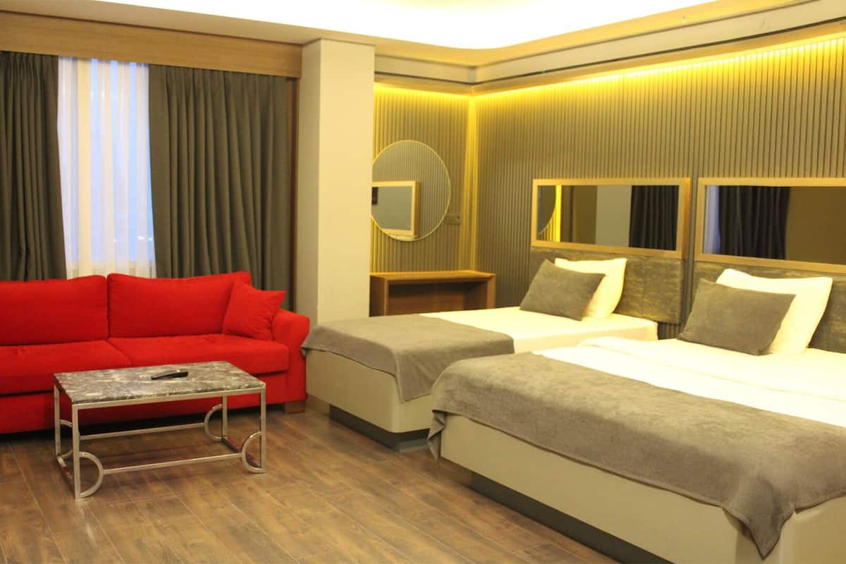 Deluxe Twin Room | Premium bedding, minibar, soundproofing, free WiFi