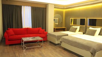 Deluxe Twin Room | Premium bedding, minibar, soundproofing, free WiFi