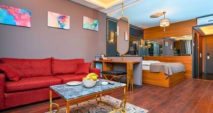 216 Eagle Palace Suite