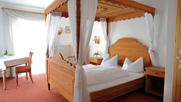 Double Room, 1 King Bed