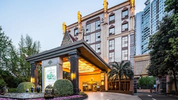 مدخل المنشأة