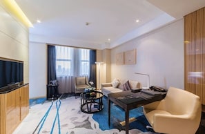 Phòng Suite Business | 1 phòng ngủ, bộ đồ giường cao cấp, minibar, két bảo mật tại phòng 