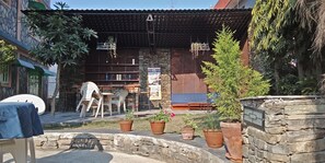 Property grounds - Hotel Nana Pokhara (Pokhara)