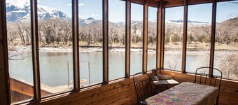 Paradise Gateway B&B and Vacation Homes