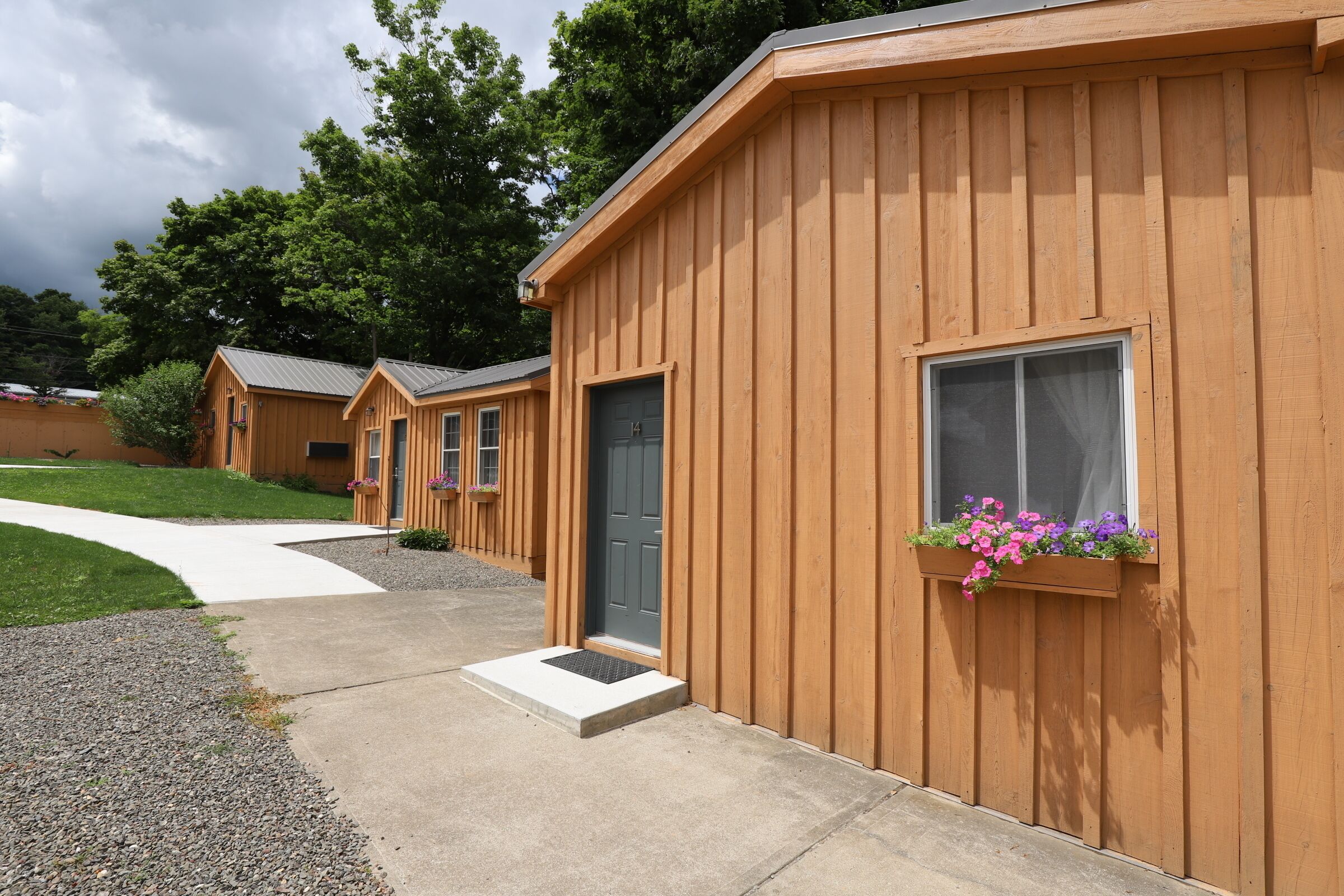 cabin, 2 queen beds | terrace/patio