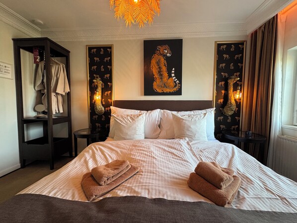 Hypo-allergenic bedding, pillowtop beds, individually decorated - Godstedlund B&B (Oster Ulslev)