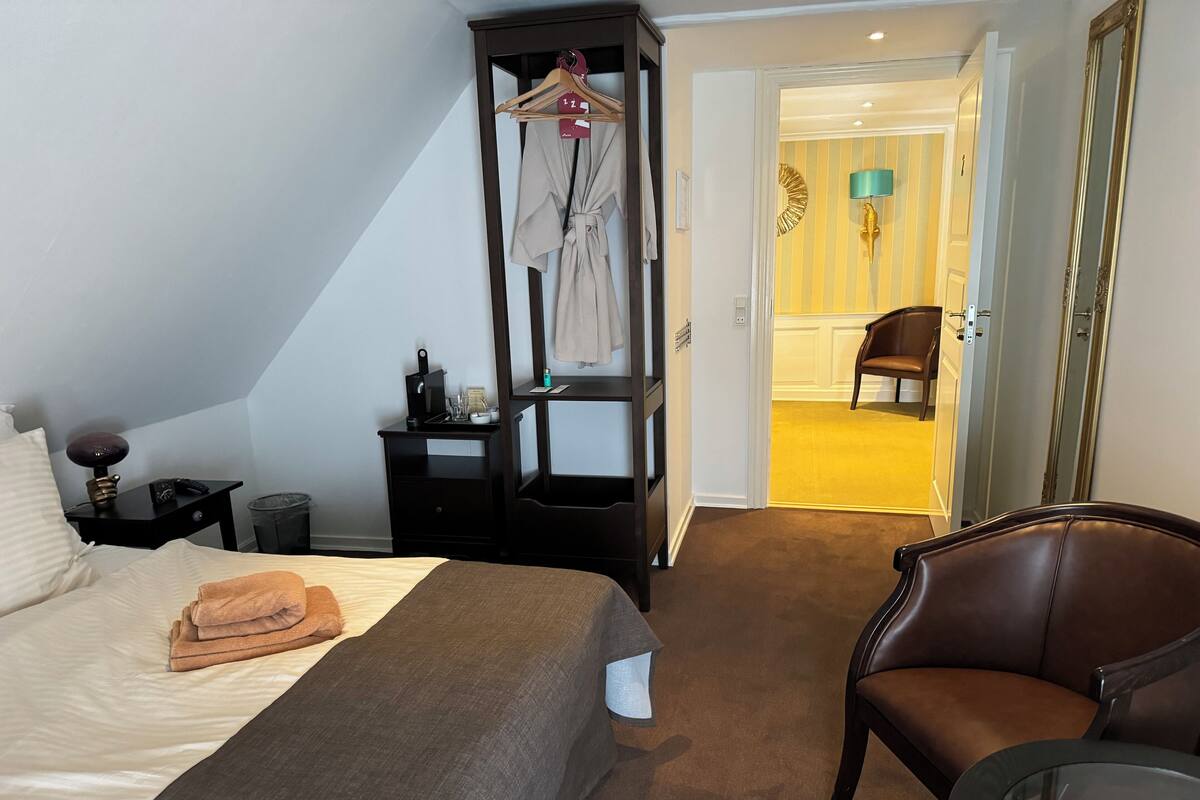 Basic Double Room Single Use | Hypo-allergenic bedding available, pillowtop beds, blackout drapes
