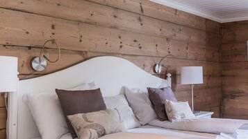 Decoración personalizada, muebles diferentes y escritorio