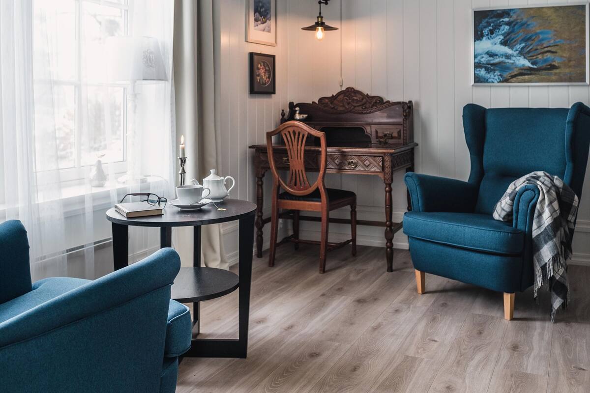 superior double room | individually decorated, individually furnished, desk, blackout curtains