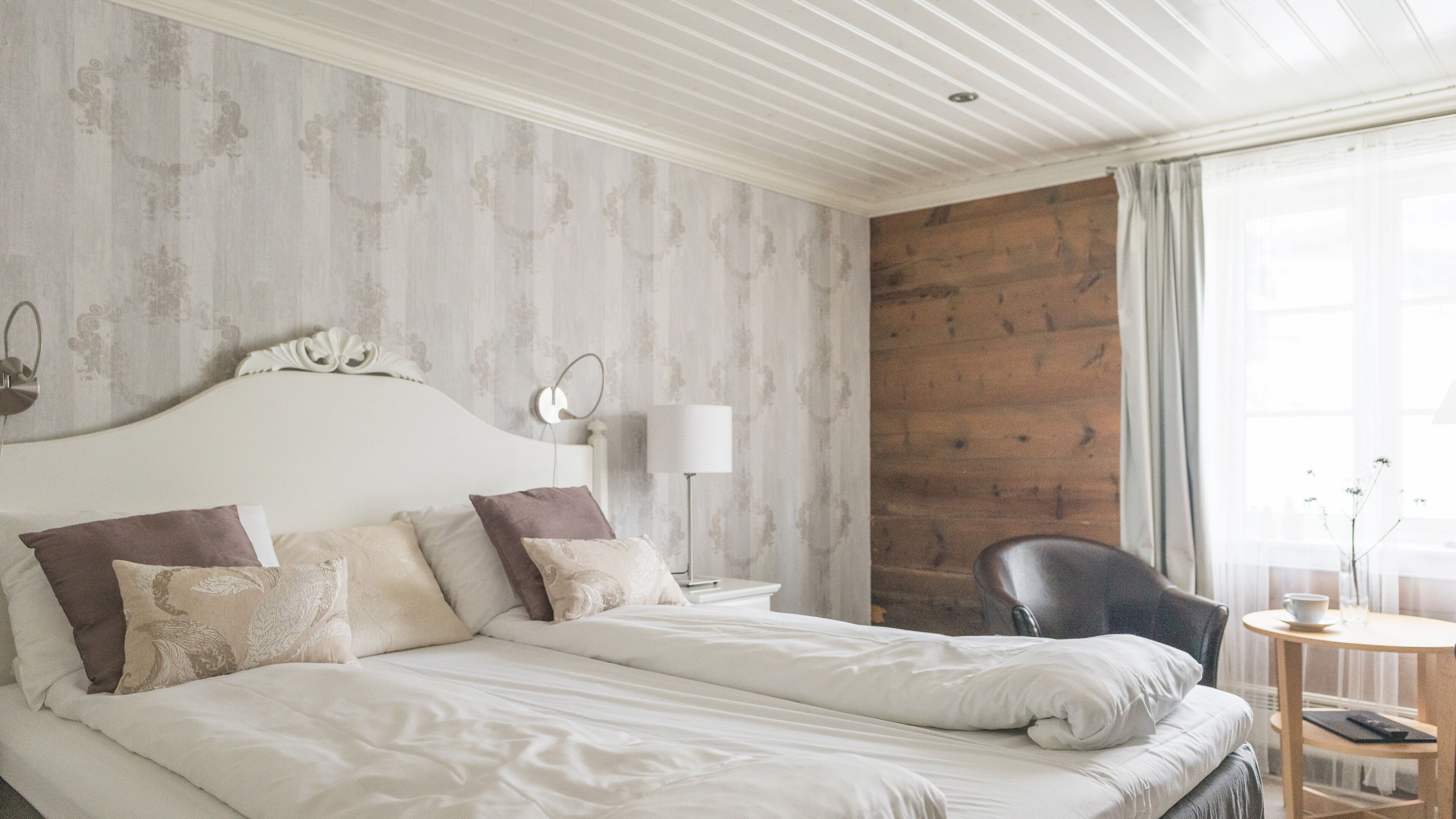 superior double room | individually decorated, individually furnished, desk, blackout curtains