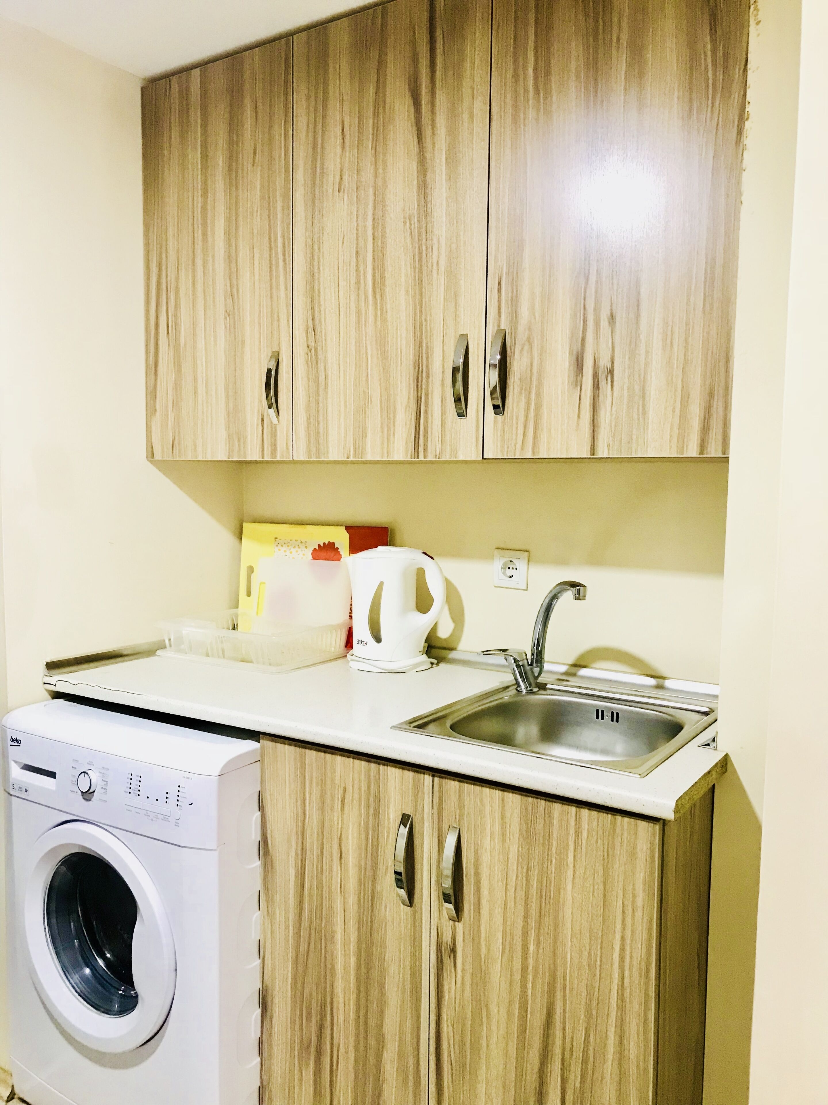 standard suite, 2 bedrooms | private kitchenette | fridge, electric kettle, rice cooker, cookware/dishes/utensils
