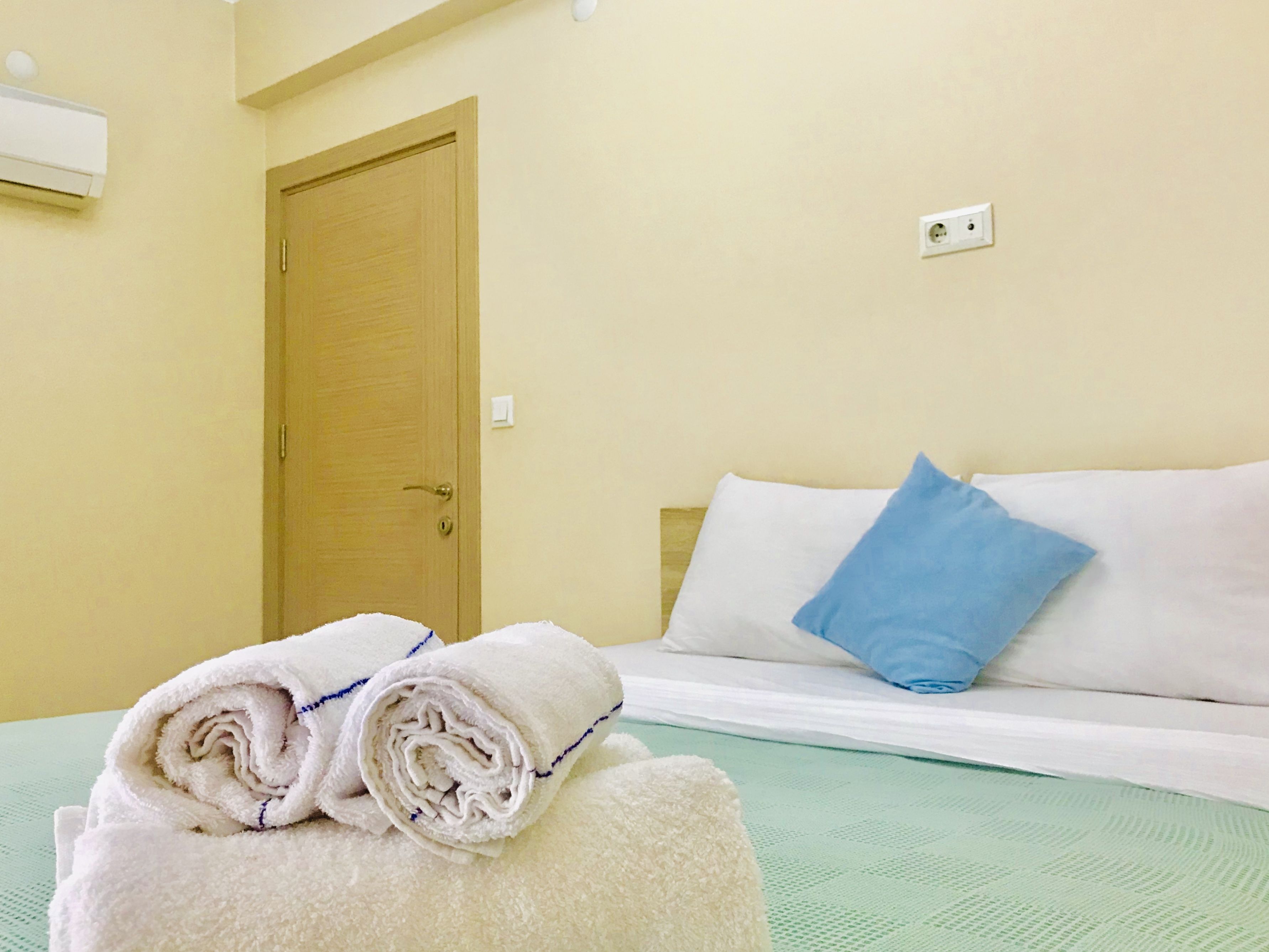 comfort suite, 2 bedrooms, kitchen, city view | 2 bedrooms, egyptian cotton sheets, premium bedding, select comfort beds
