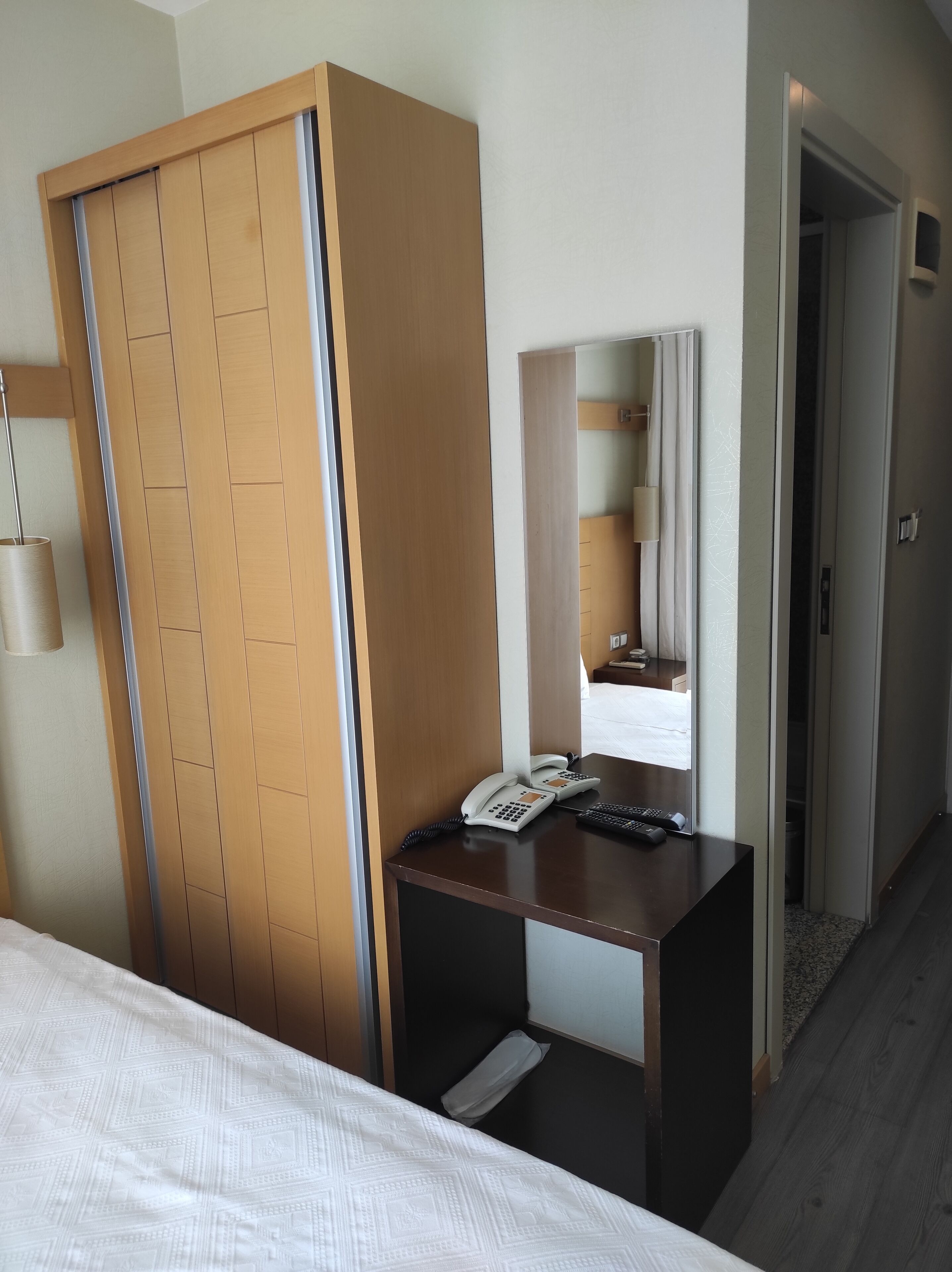 standard single room, 1 single bed, balcony | free wifi, bed sheets