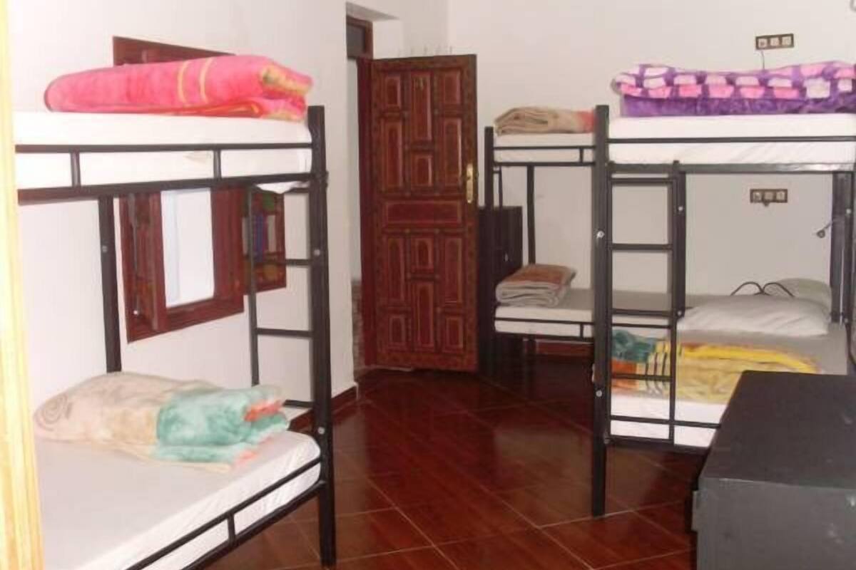 Shared Dormitory, Mixed Dorm (6 pers)